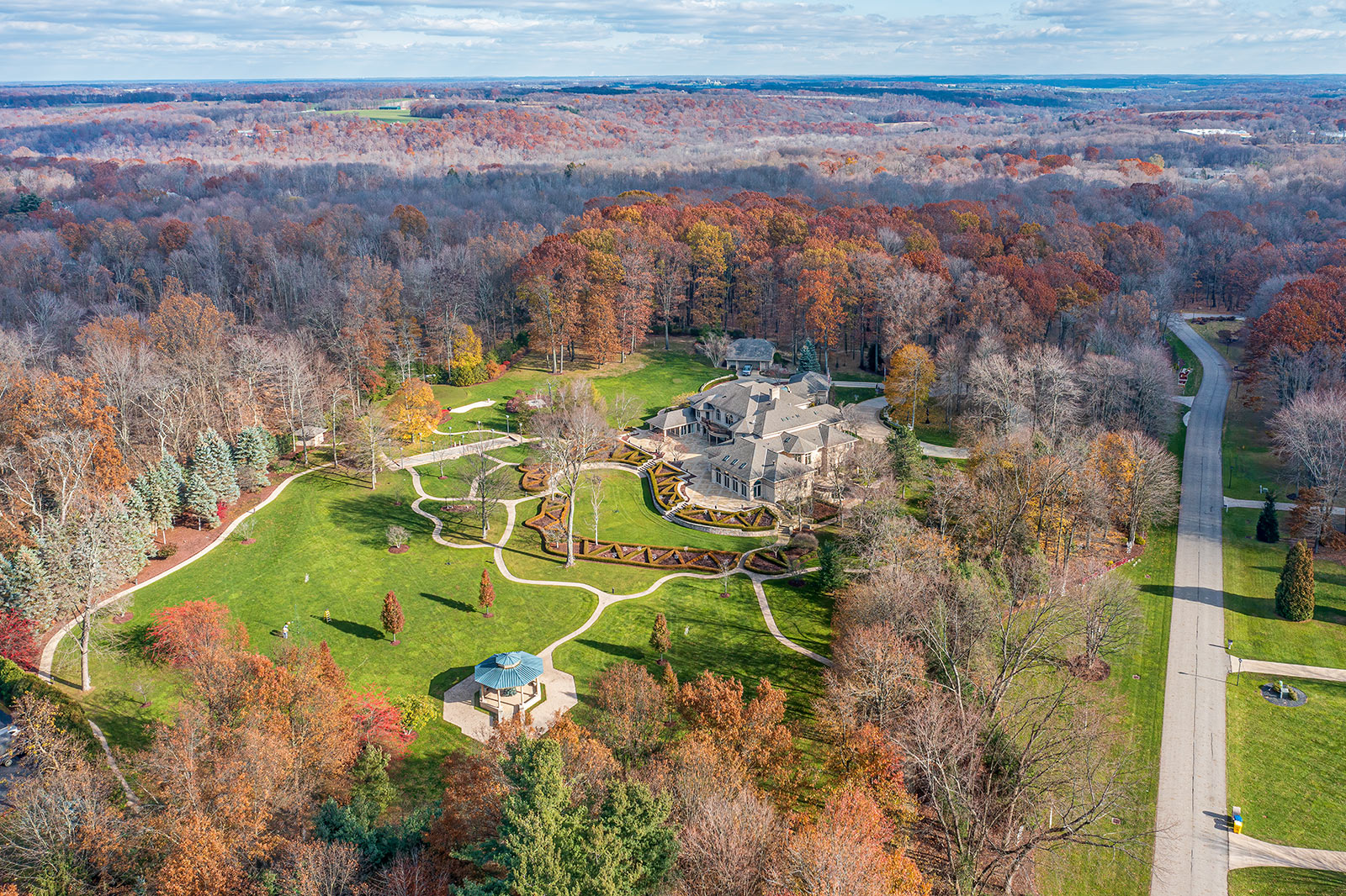 Quaker Lane Fred Olivieri Luxury Residential Construction